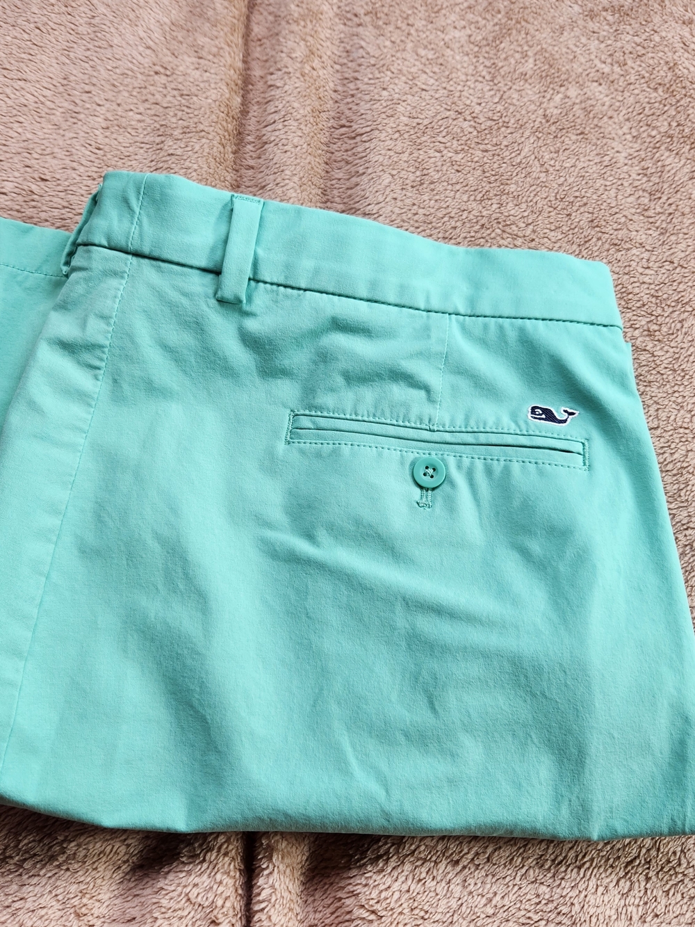 Vineyard Vines Mint Green Performance Breaker Shorts 42W Inseam 7"